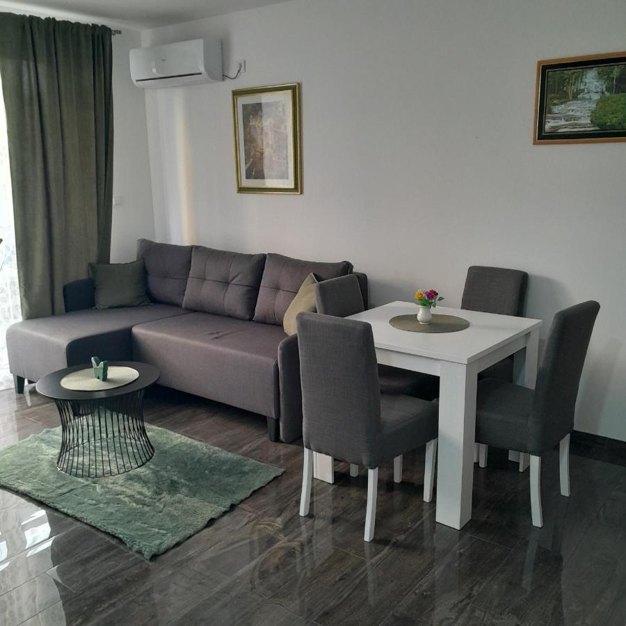 Spa Koncept-Apartmani Veliko Gradiste Ngoại thất bức ảnh